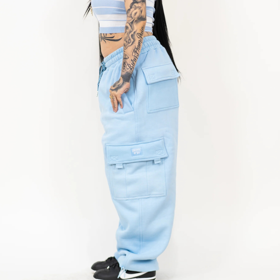 FB County Heavyweight Baggy Cargo Sweatpants (Baby-Blue)